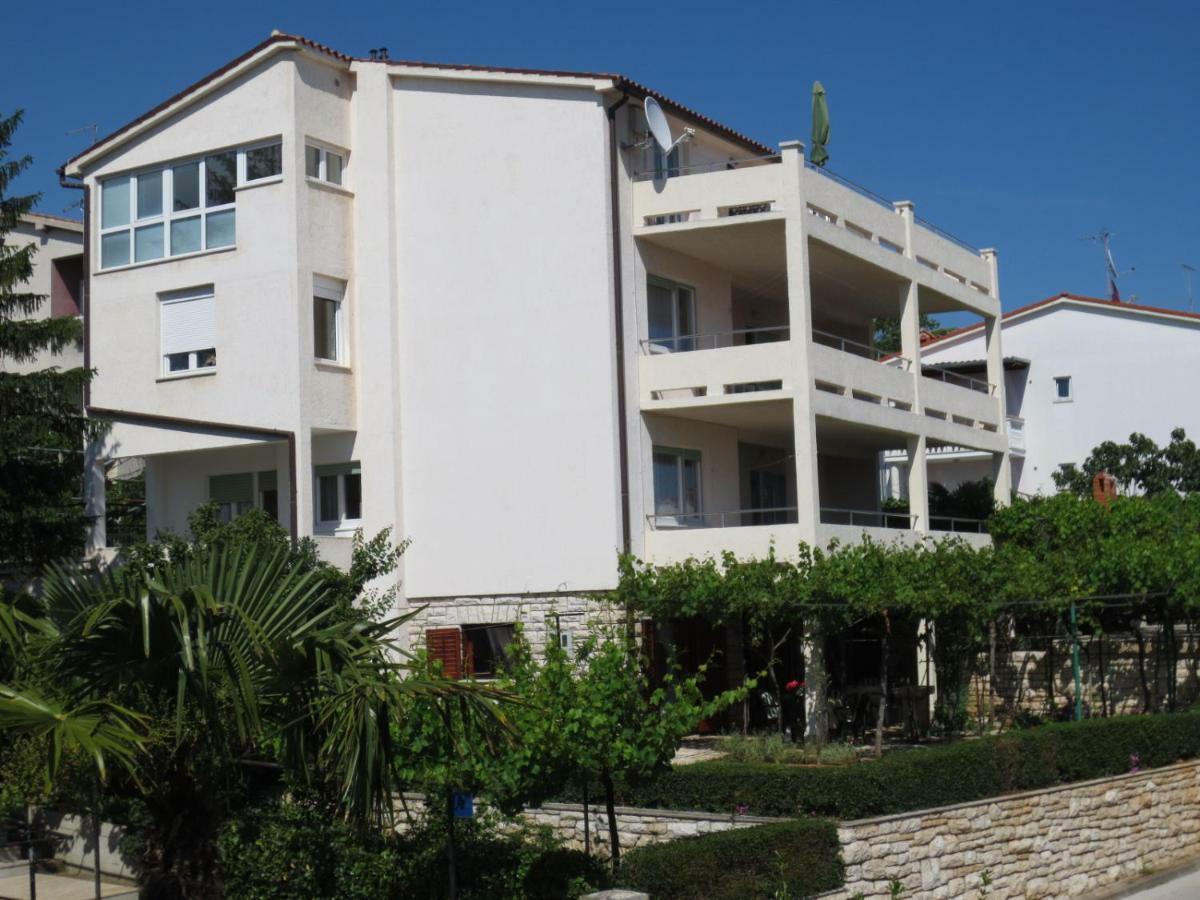 Apartment Petrinic V Pola Esterno foto